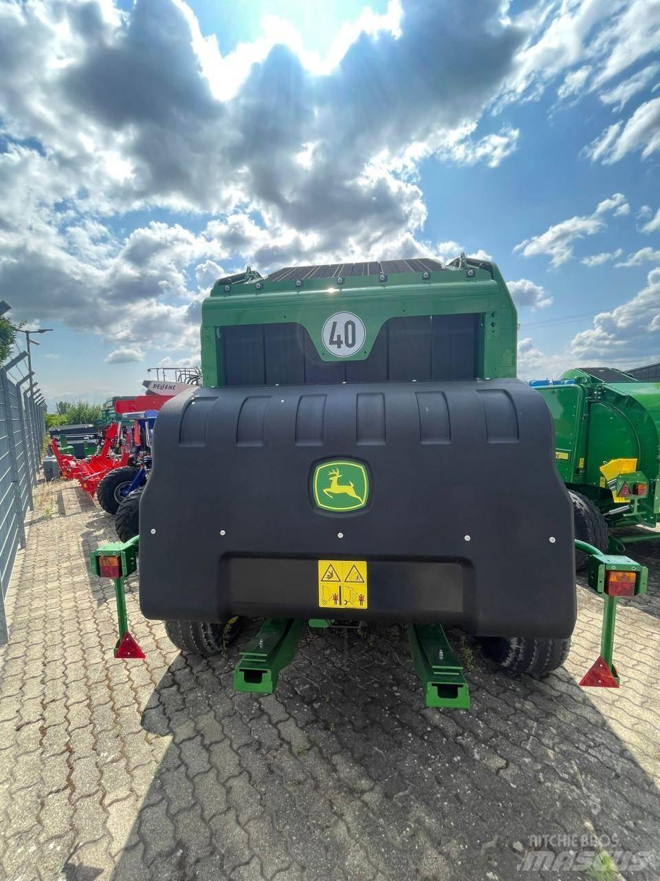 John Deere V451G Körbálázók