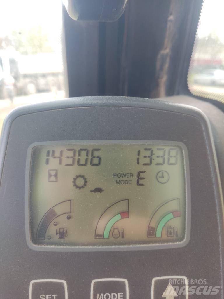 JCB JS 175 W Gumikerekes kotrók