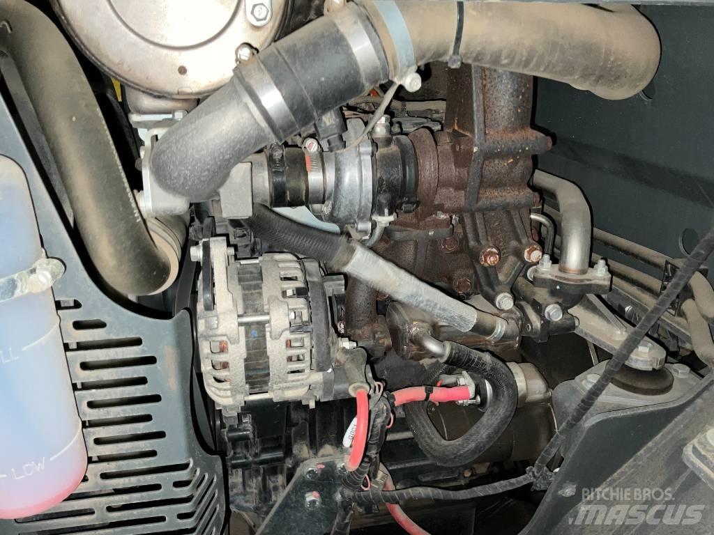 Kramer 5040 Gumikerekes homlokrakodók