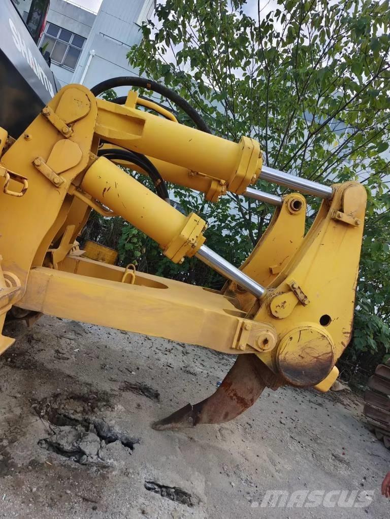 Shantui SD 32 lánctalpas dózerek