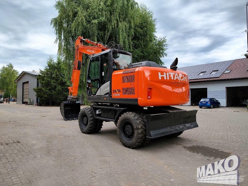Hitachi ZX 140 W-5 Gumikerekes kotrók