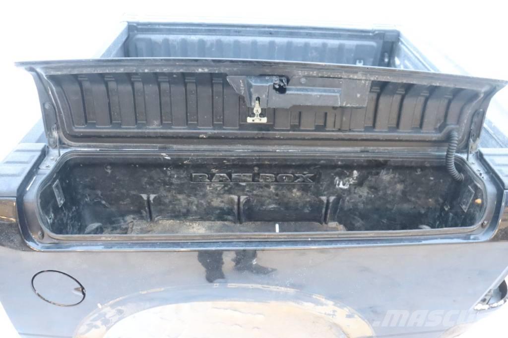 Dodge Ram Vezetőfülke és belső tartozékok