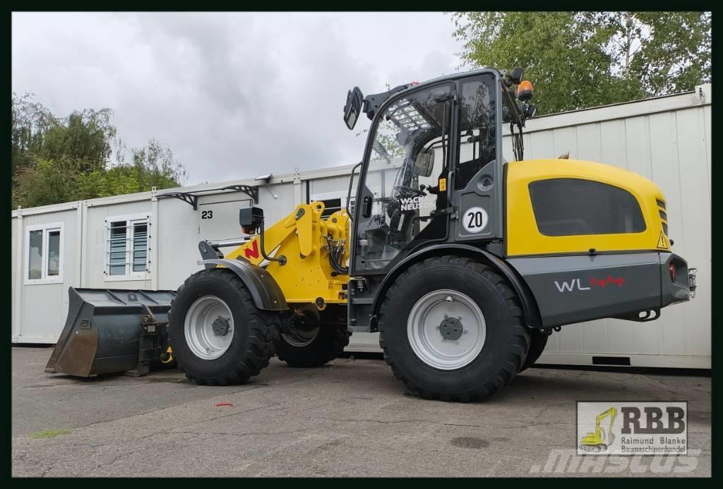 Wacker Neuson WL 44 Gumikerekes homlokrakodók