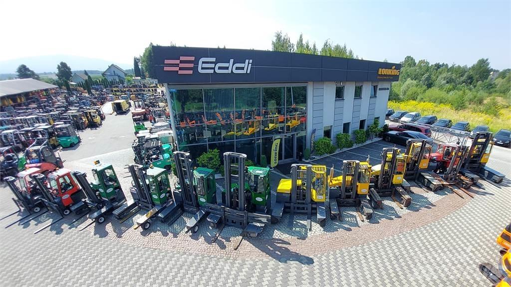 Combilift C6000 Tolóoszlopos négyutas targonca
