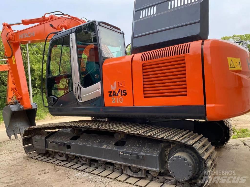 Hitachi ZX 210 Lánctalpas kotrók