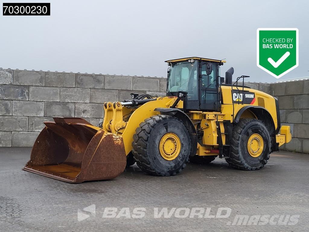 CAT 980 M Gumikerekes homlokrakodók