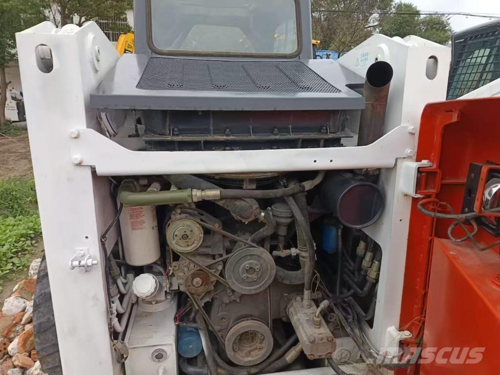 Bobcat S 590 Kompaktrakodók