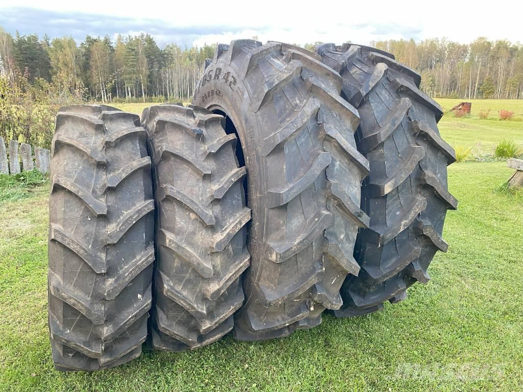 Trelleborg TM 600 Gumiabroncsok, kerekek és felnik