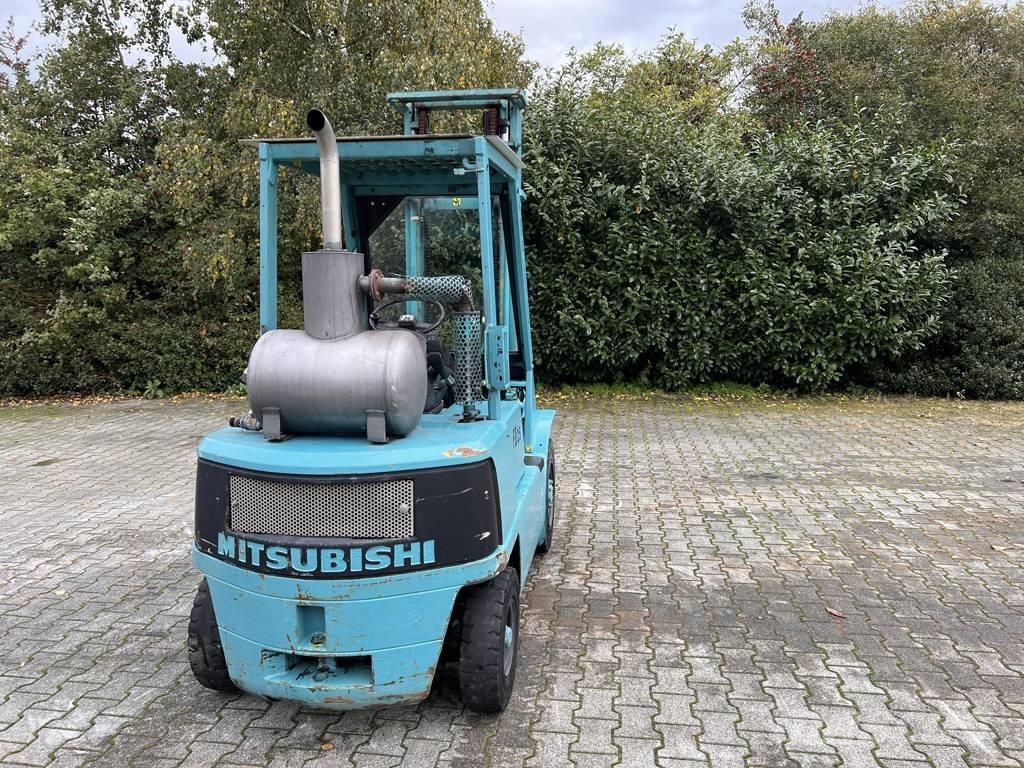Mitsubishi FD25T Dízel targoncák