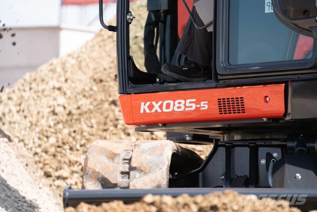 Kubota KX 085-5 Közepes (midi) kotrók 7 t - 12 t