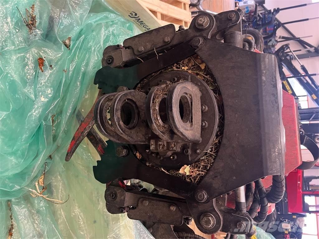 Komatsu C93 Betakarító fejek