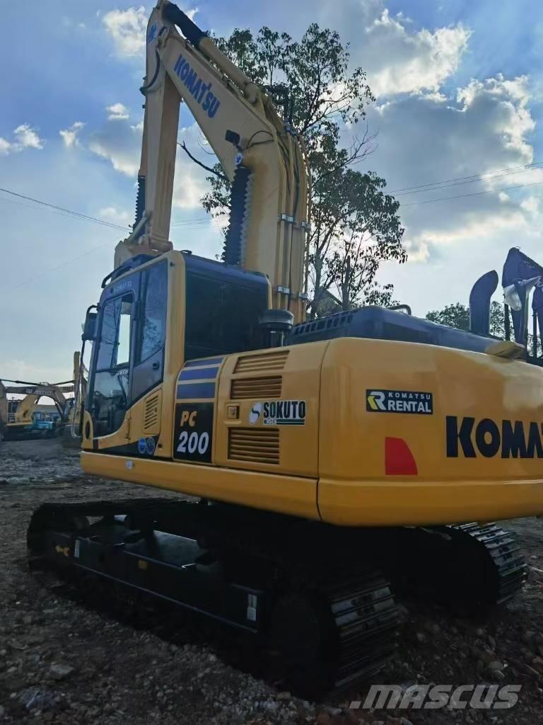 Komatsu 200-8 Lánctalpas kotrók