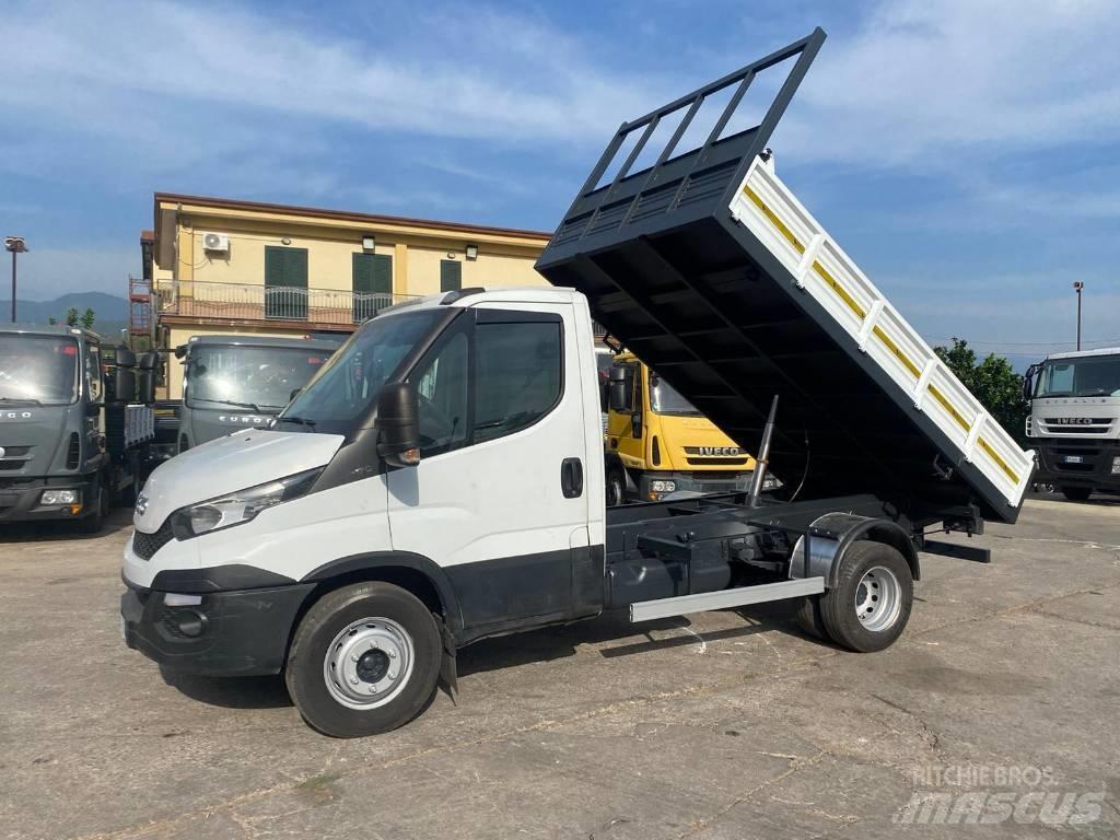 Iveco Daily 35C17 Billenő teherautók