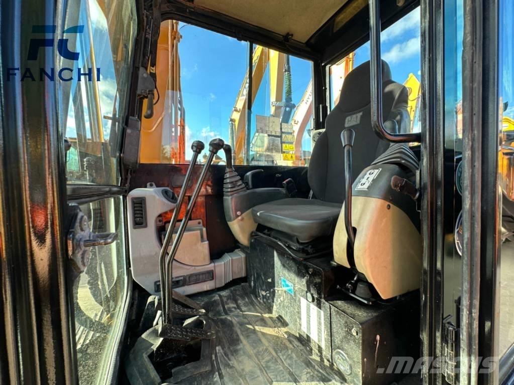 CAT 305.5 E 2 Lánctalpas kotrók
