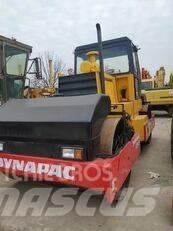 Dynapac CC 421 Ikerdobos hengerek
