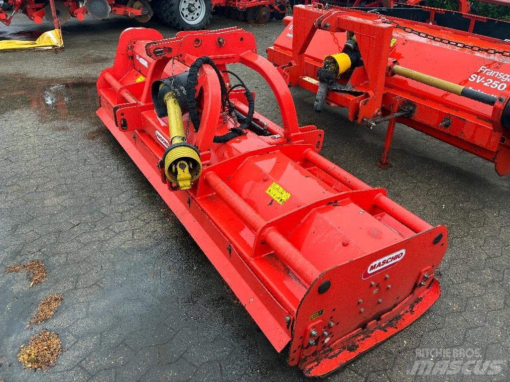 Maschio Bisonte 300 Kaszák