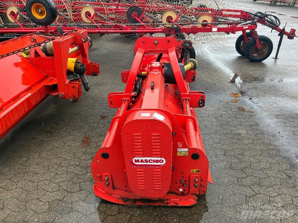 Maschio Bisonte 300 Kaszák