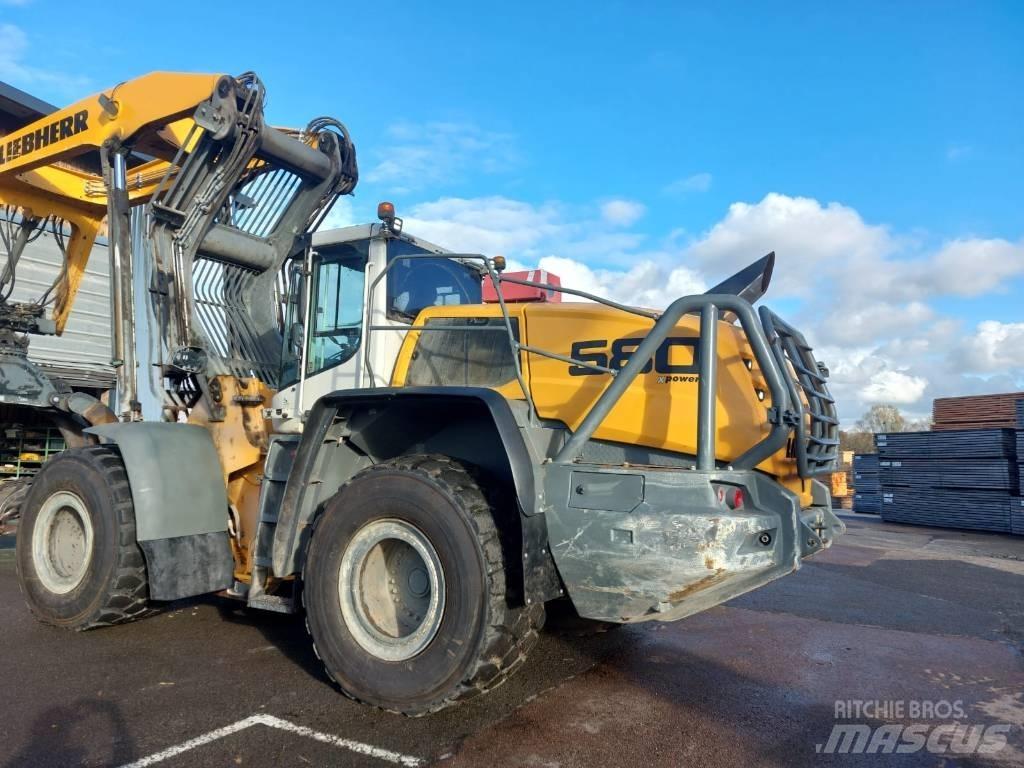  lLIEBHERR 580 Átrakógépek
