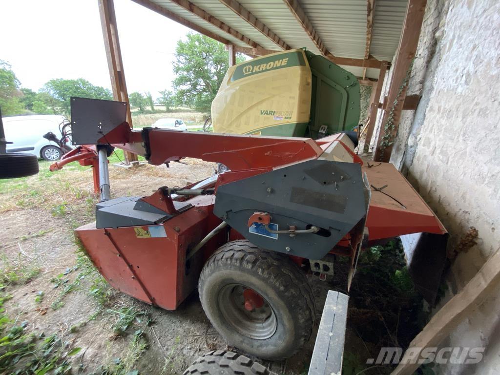 Kuhn FC303GL Vontatott pázsitnyírók