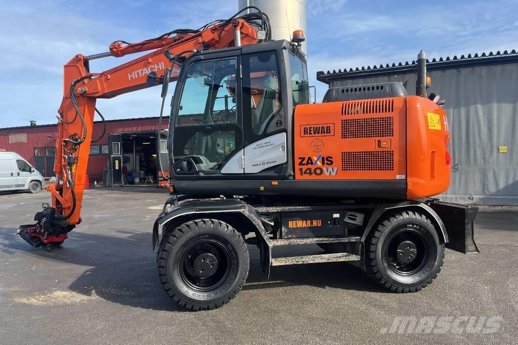 Hitachi ZX 140 W-5 Gumikerekes kotrók