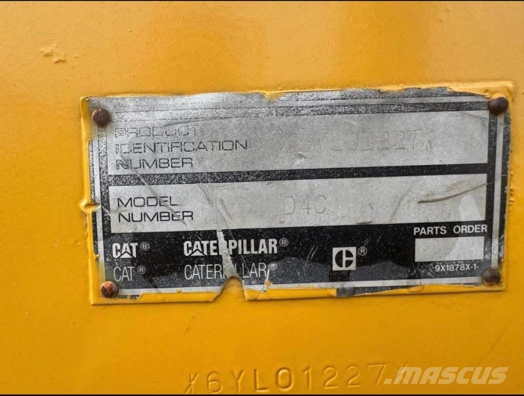 CAT D4C3 lánctalpas dózerek