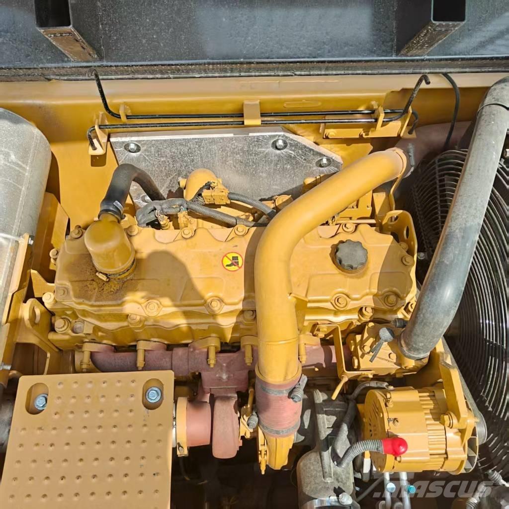 CAT 329 D Lánctalpas kotrók