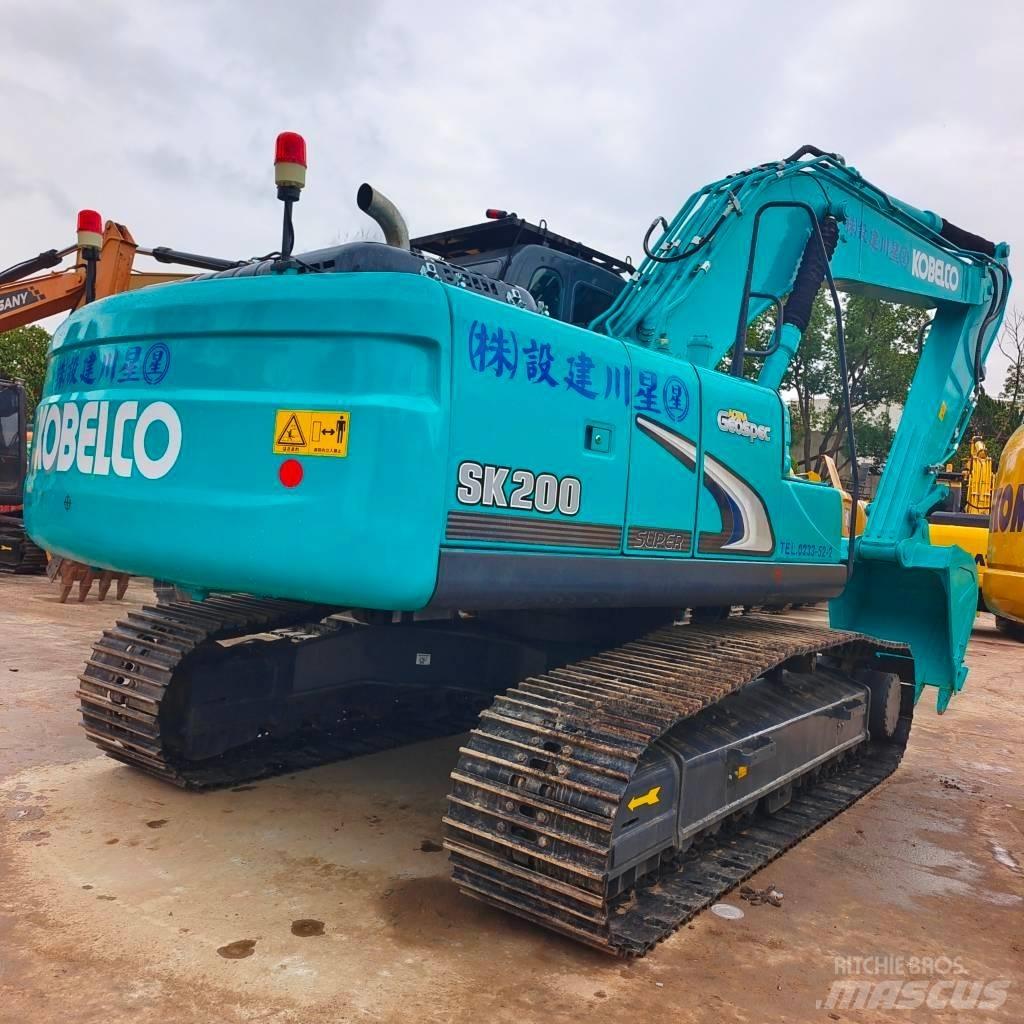 Kobelco SK 200 Lánctalpas kotrók