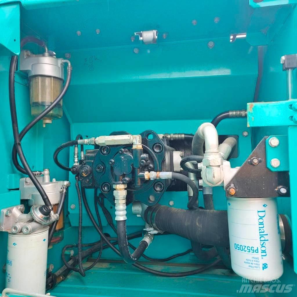 Kobelco SK 200 Lánctalpas kotrók
