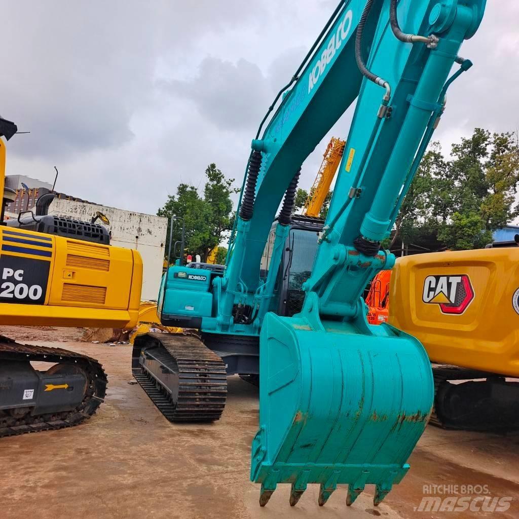 Kobelco SK 200 Lánctalpas kotrók