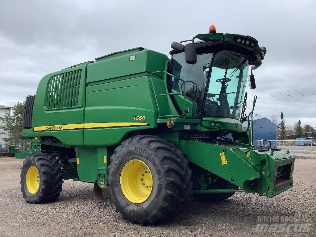 John Deere T560 Kombájnok
