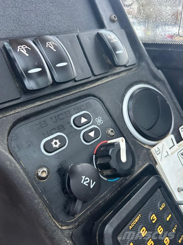 JCB 540-140 Sway / AC Teleszkópos rakodók