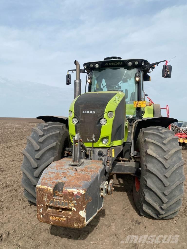 CLAAS Axion 940 SCR Traktorok