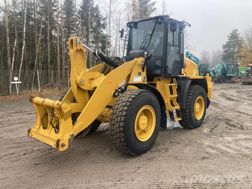 CAT 920 Gumikerekes homlokrakodók