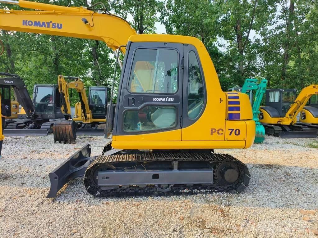 Komatsu PC 70 Mini kotrók < 7t