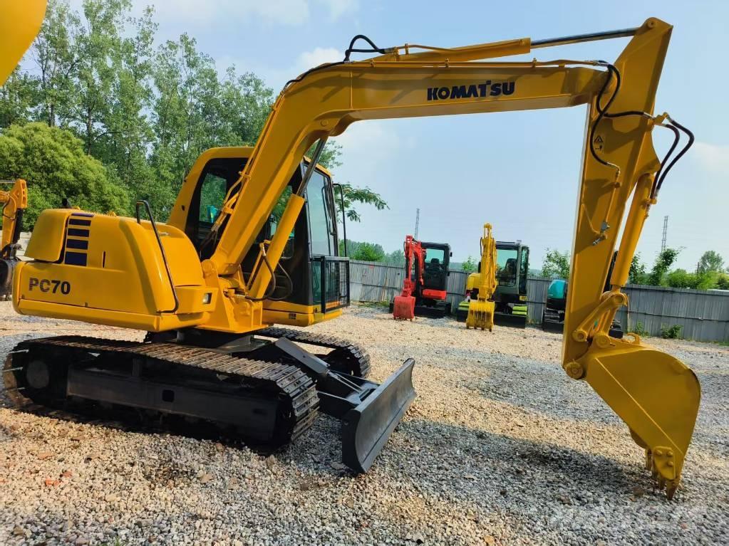 Komatsu PC 70 Mini kotrók < 7t