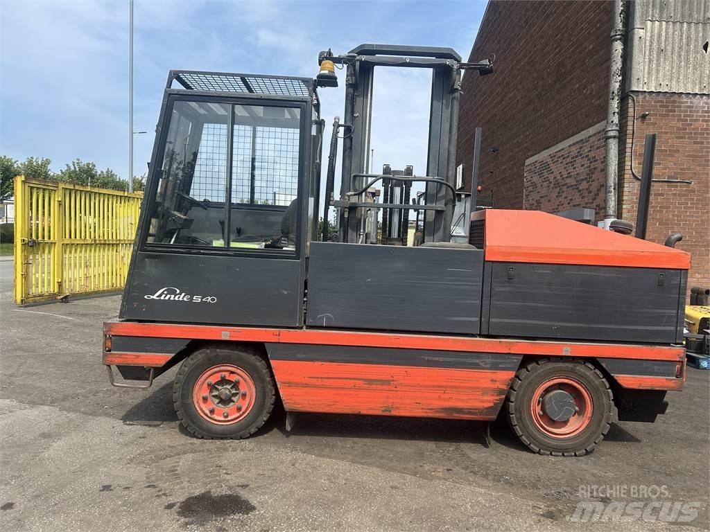Linde S40 Oldalvillás targonca