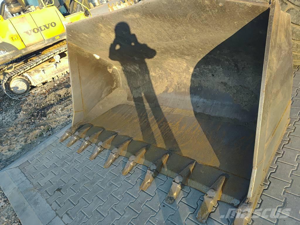 Hitachi ZW 310 Gumikerekes homlokrakodók
