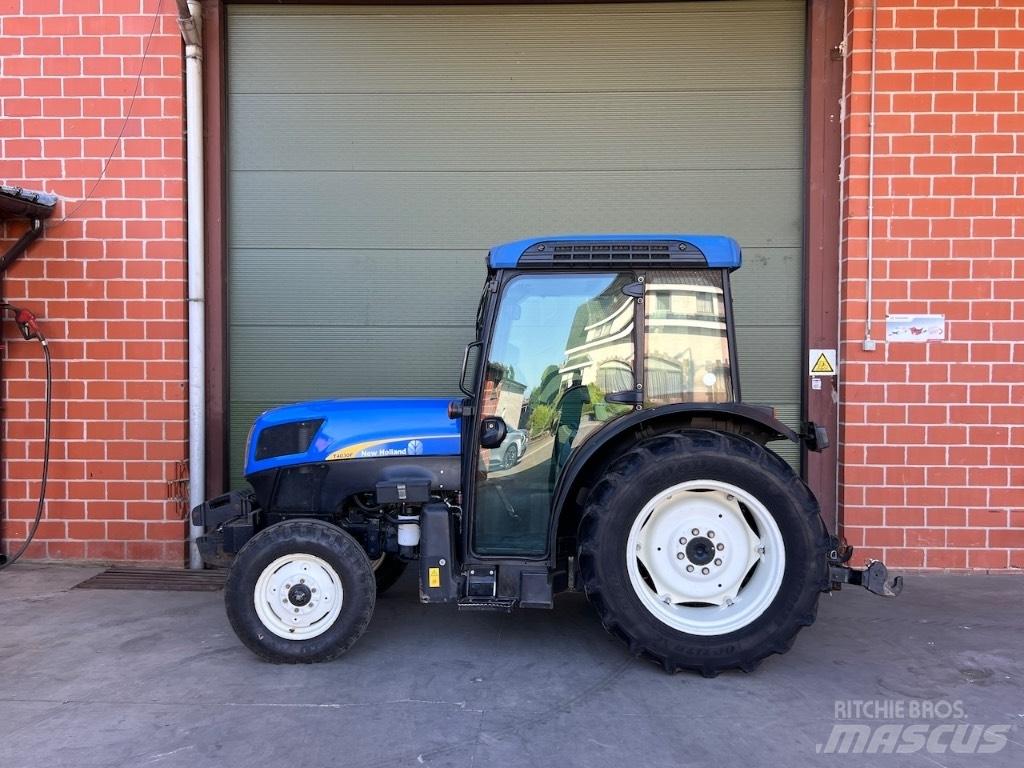 New Holland T4030F Traktorok