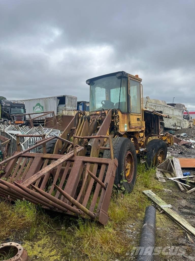 Volvo L 70 B Gumikerekes homlokrakodók