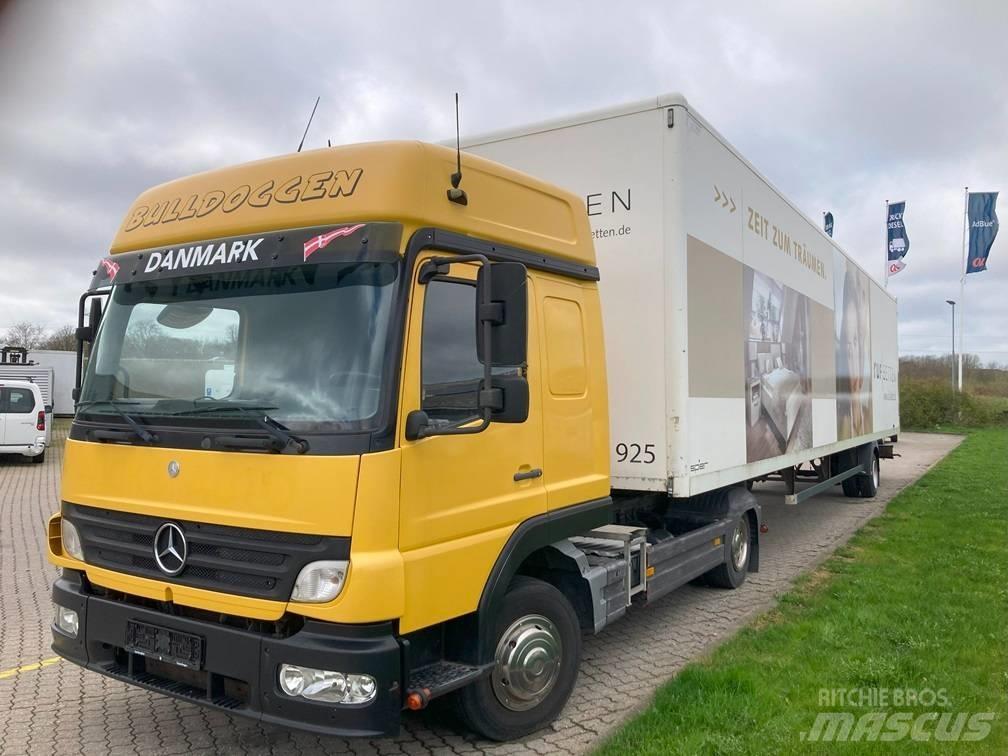 Mercedes-Benz 822 Nyergesvontatók