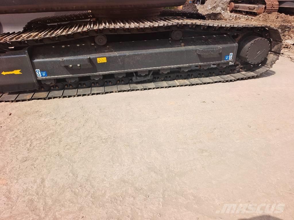 Hyundai 220LC-9S Lánctalpas kotrók