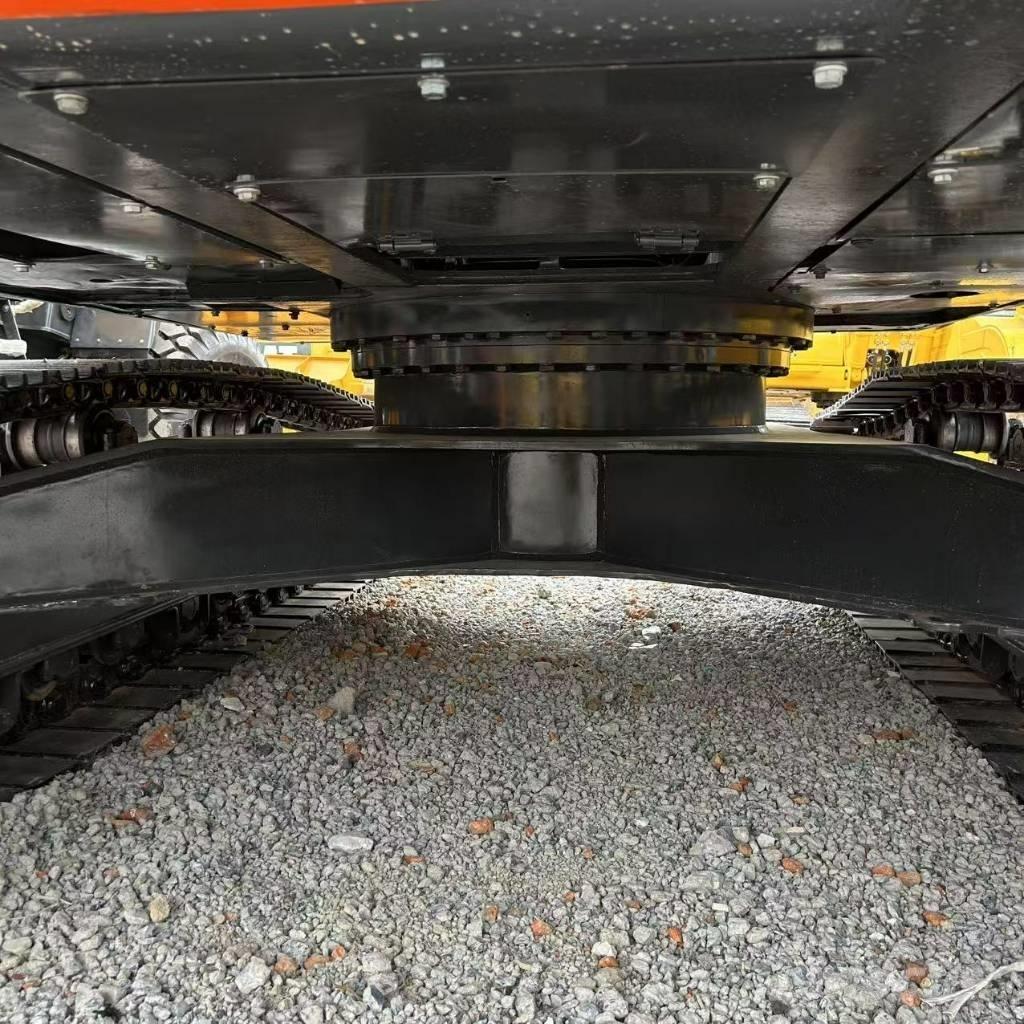 Doosan 300LC-9C Lánctalpas kotrók
