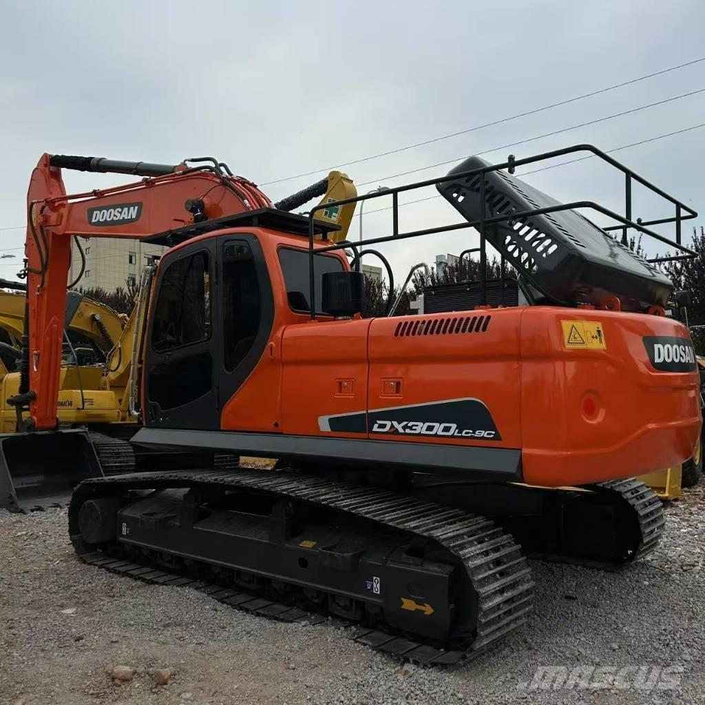 Doosan 300LC-9C Lánctalpas kotrók