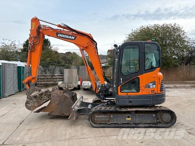 Doosan DX 63-3 Mini kotrók < 7t
