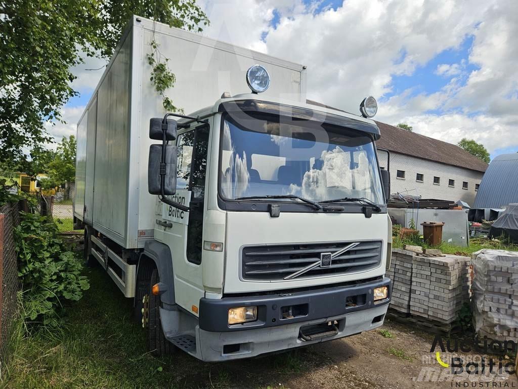 Volvo FL615 Dobozos teherautók