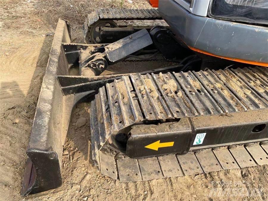 Hitachi EX75 Lánctalpas kotrók