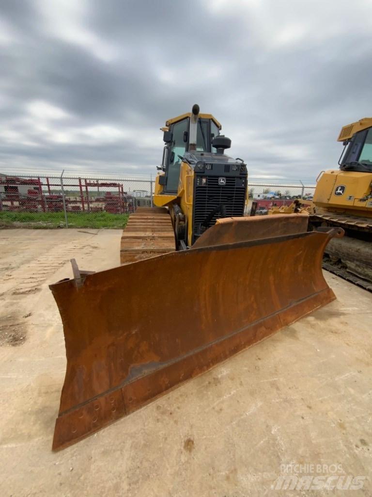 DEERE 750K lánctalpas dózerek
