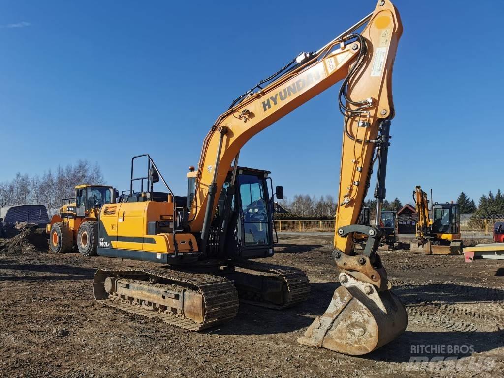 Hyundai HX140 LC Lánctalpas kotrók