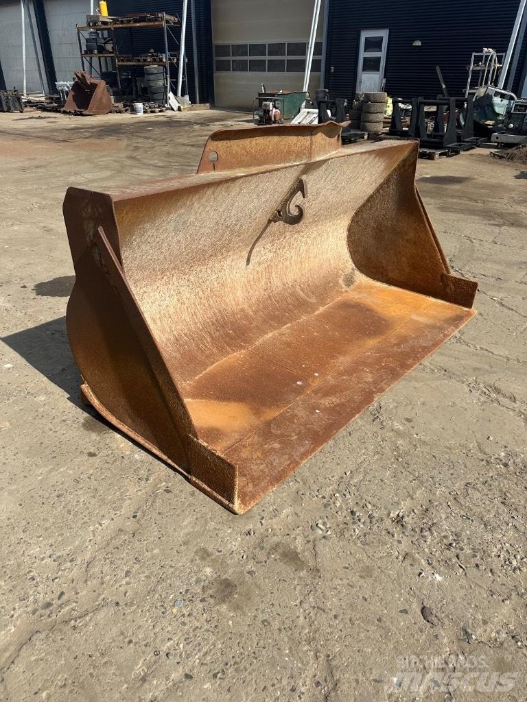 Volvo 2500mm Kanalak