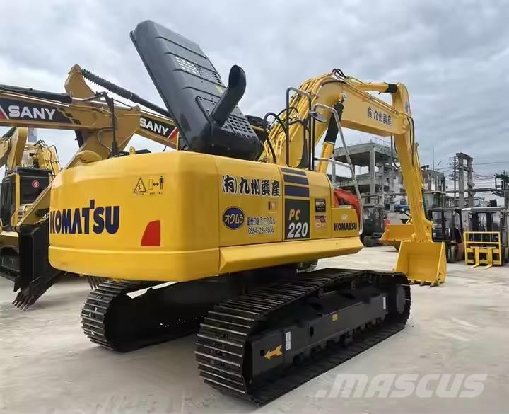 Komatsu PC220-8 Lánctalpas kotrók